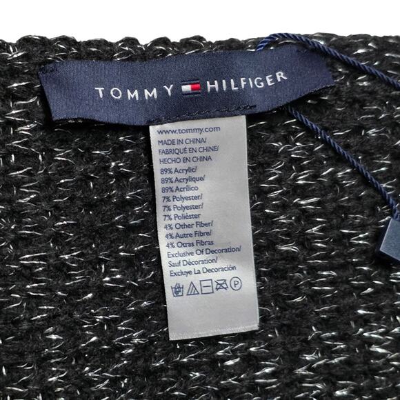 Tommy Hilfiger Men’s Black Gray Logo Muffler Scarf One Size NWT - Picture 2 of 6